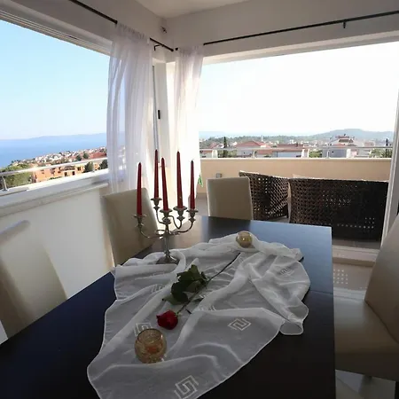 Okrug Gornji Luxurious Escape With Pool - Five Bedroom With Pool Trogir