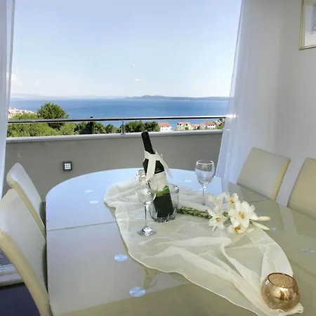 Okrug Gornji Luxurious Escape With Pool - Five Bedroom With Pool * Trogir